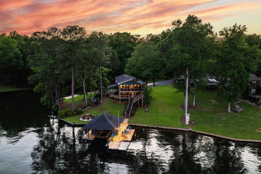 Sweet Sue’s Lakehouse